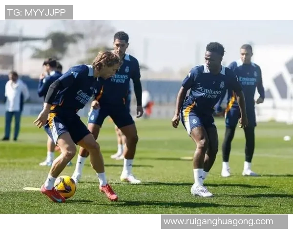 塞巴略斯恢复合练库尔图瓦门迪罗德里戈继续缺席训练